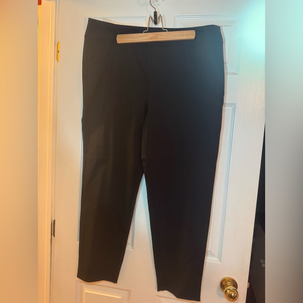 MarlaWynne Classic Black Women's Ankle Pant